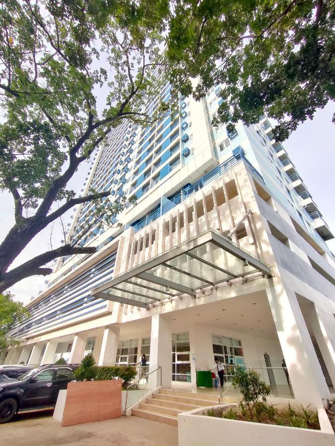 Quince Studio W/ Balcony Orochi Staycation Ph At Loop Tower Cdo Cagayán de Oro Exterior foto